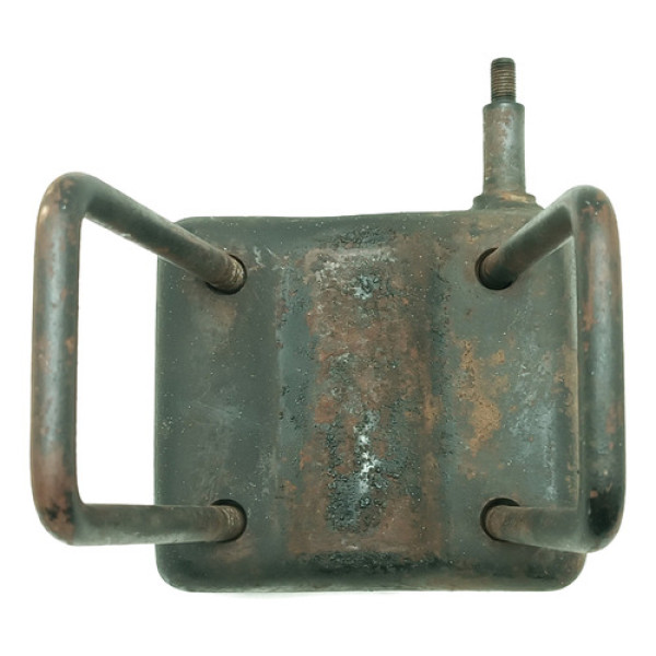 Suporte Grampo Feixe Molas Traseiras Mitsubishi L200 2013