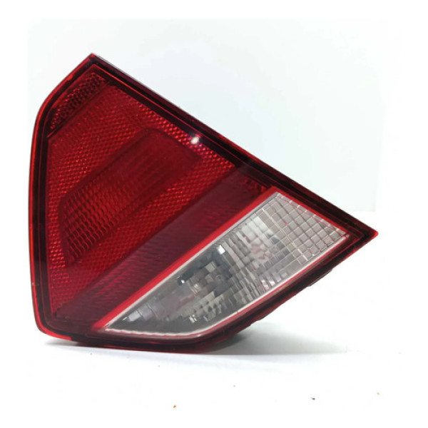 Lanterna Tampa Traseira Esquerda Volkswagen Voyage G6 2014 Esquerdo/motorista Vermelho