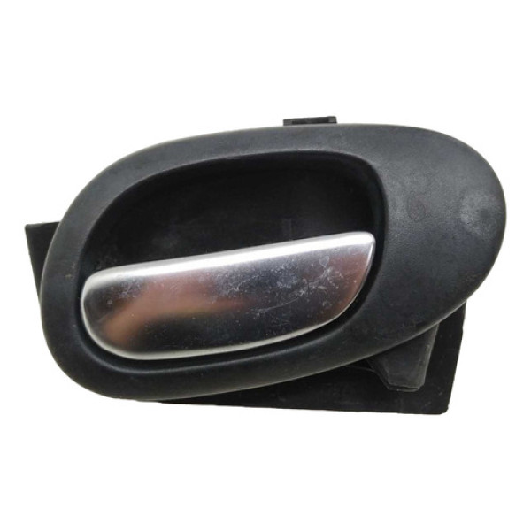 Macaneta Interna Traseira Direita Peugeot 206 2010