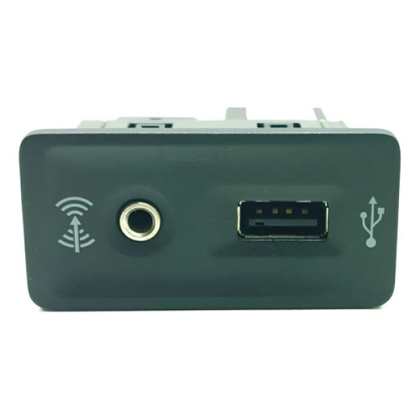 Entrada Usb Auxiliar Volkswagen Voyage 2017