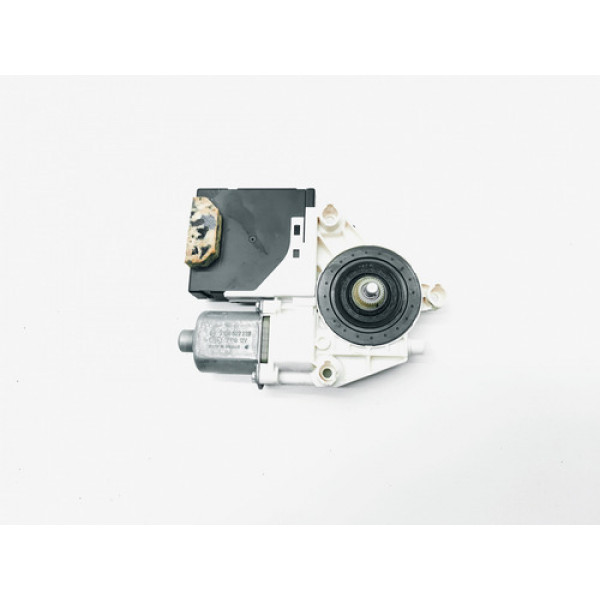 Motor Vidro Dianteiro Esquerdo Volkswagen Jetta 2016
