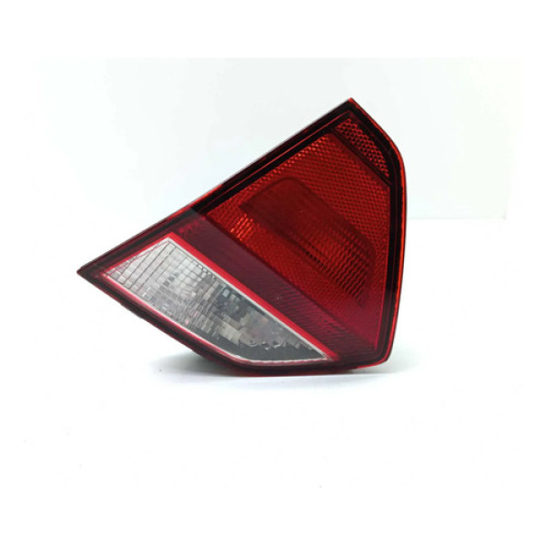 Lanterna Tampa Traseira Direito Volkswagen Voyage G6 2014 Direito/passageiro Vermelho