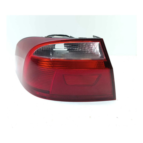 Lanterna Traseira Esquerda Volkswagen Voyage G6 2014 Esquerdo/motorista Vermelho