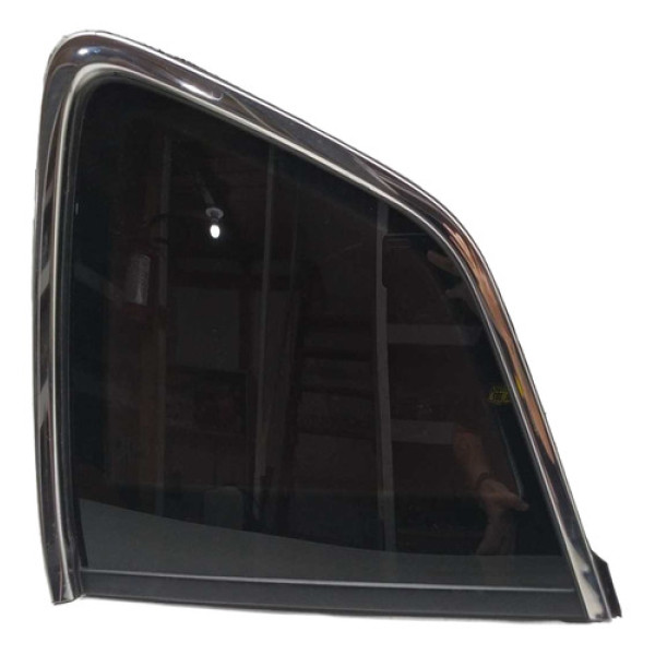 Vidro Fixo Traseiro Direita  Volkswagen Tiguan 2020 Detalhe